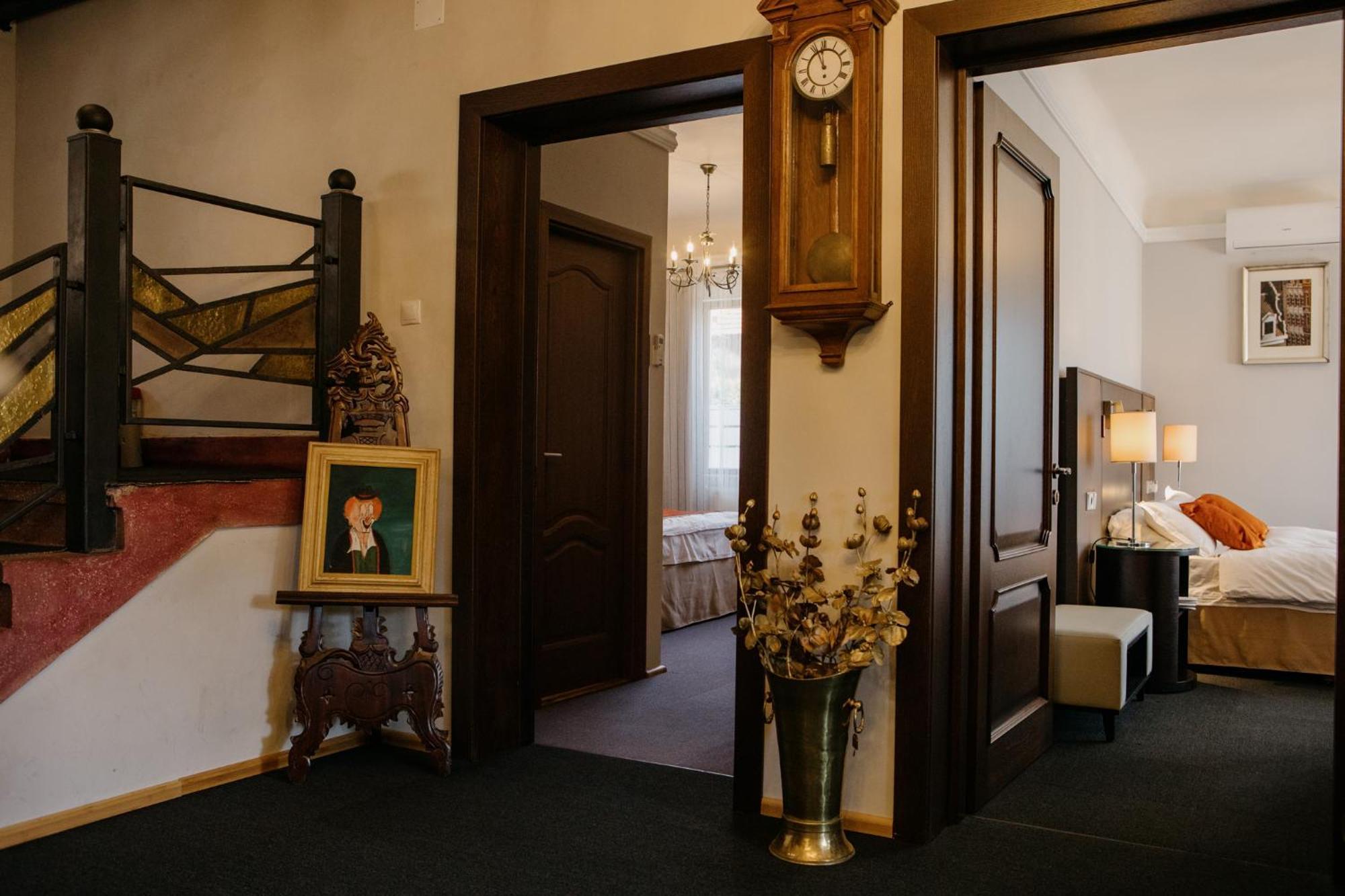 Excelsior Inn Turda Bagian luar foto