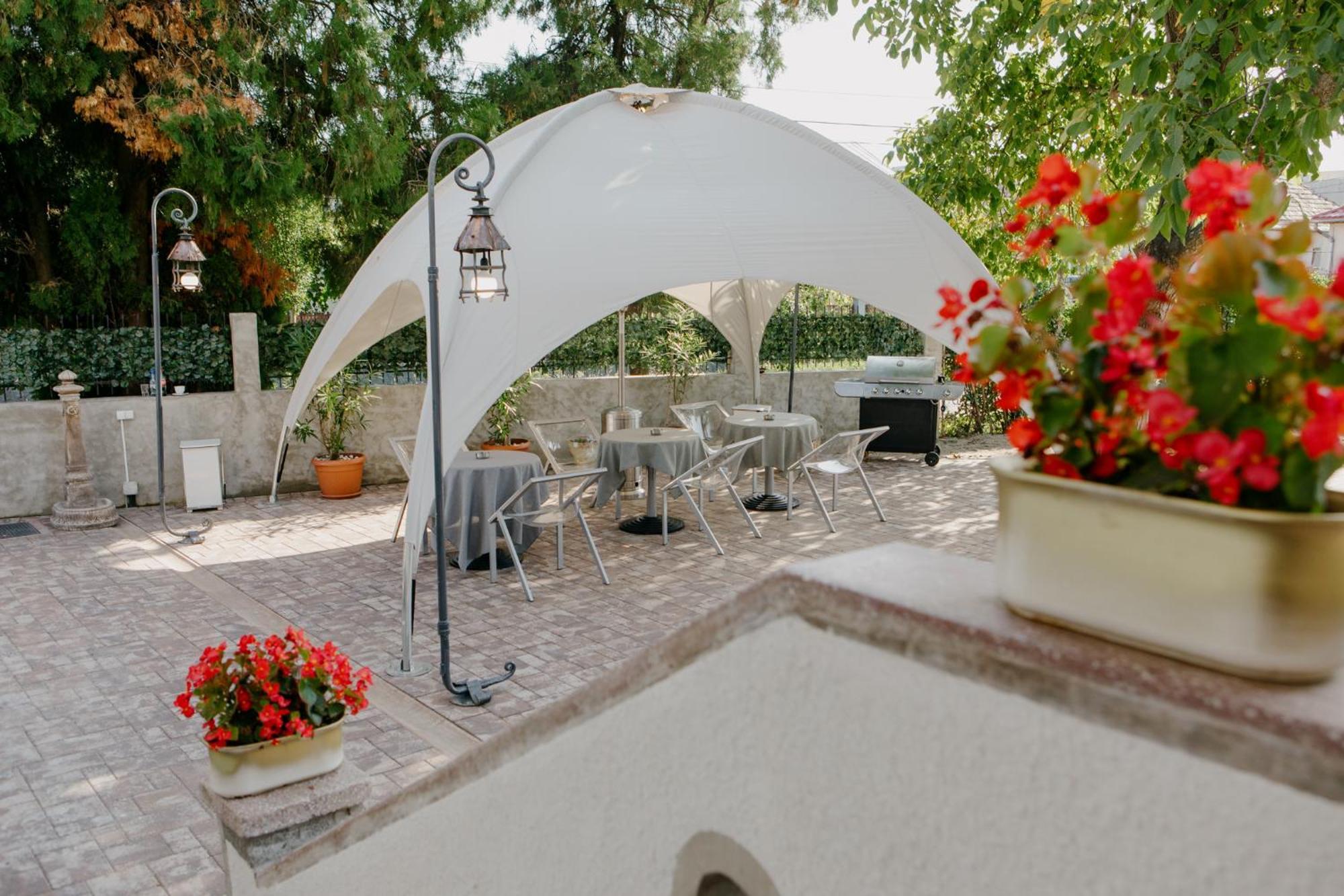 Excelsior Inn Turda Bagian luar foto