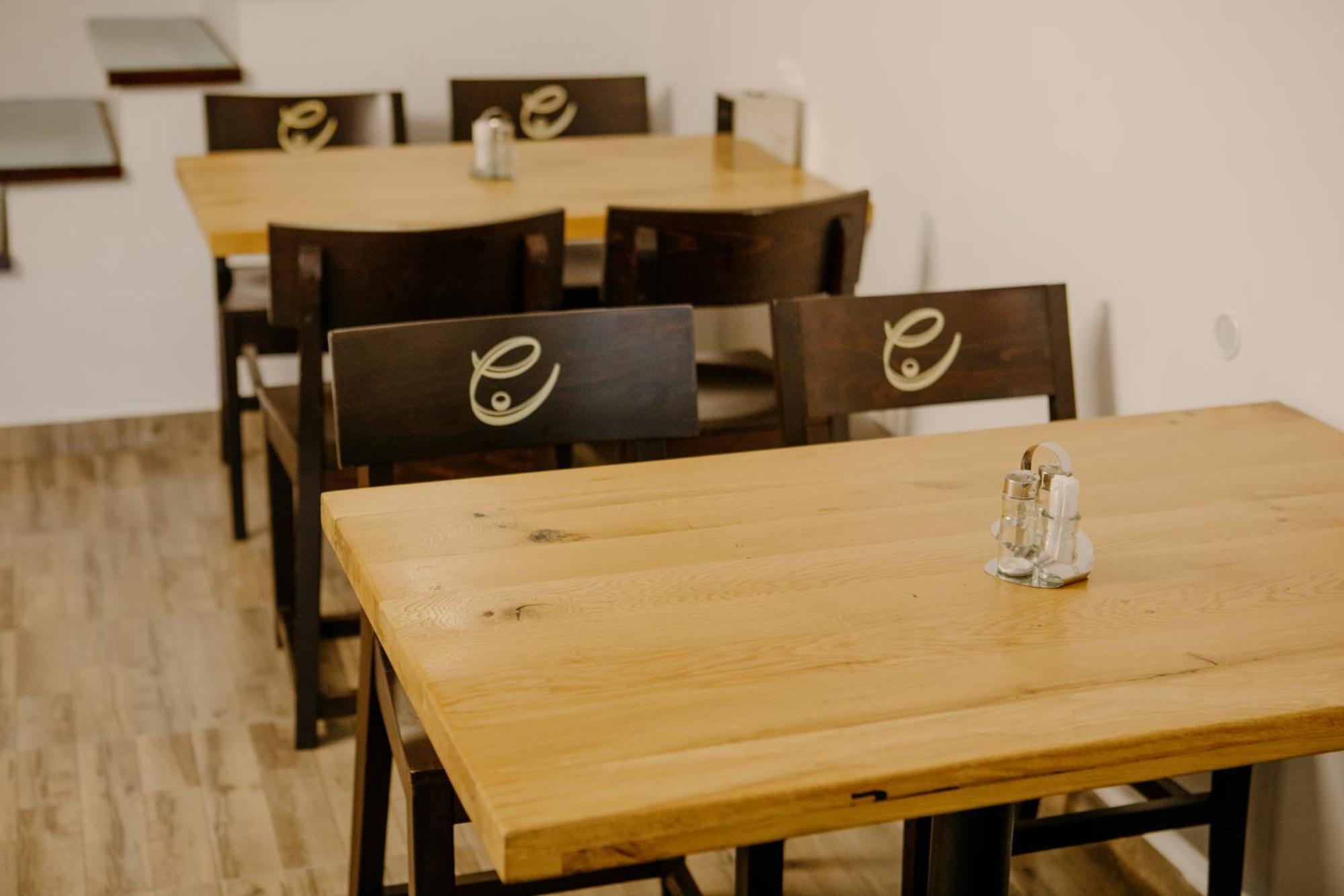 Excelsior Inn Turda Bagian luar foto