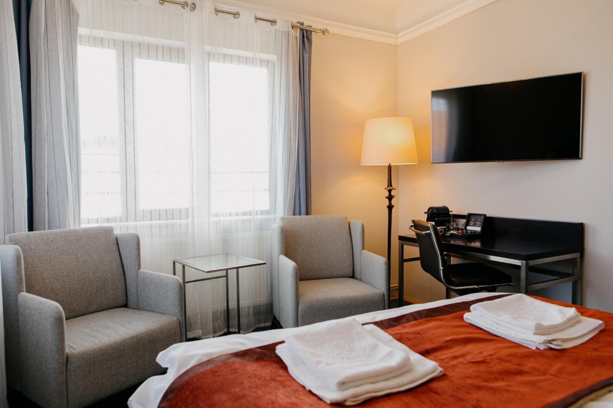 Excelsior Inn Turda Bagian luar foto